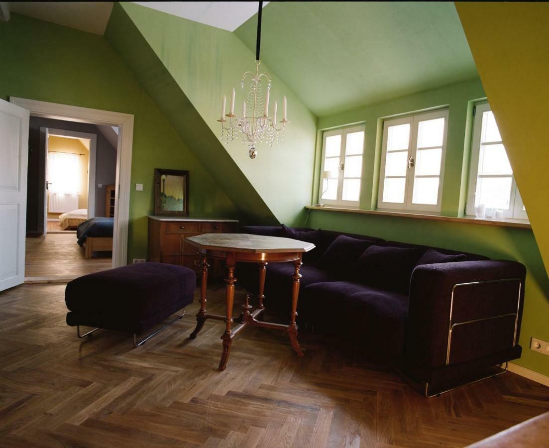 Gutshaus Altbauhof Apartment Dargun Bagian luar foto